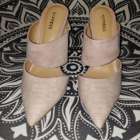NEW! Express blush pink pointed mule heels size 8 - Picture 4 of 8